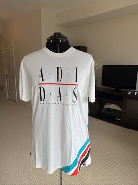 Adidas Men’s Skateboarding Courtside Graphic T-Shirt